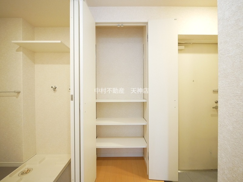 サヴォイテンジンクォーター 収納