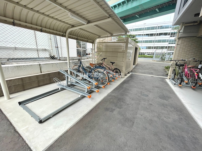 グランフォーレ博多駅プレミア 駐車場