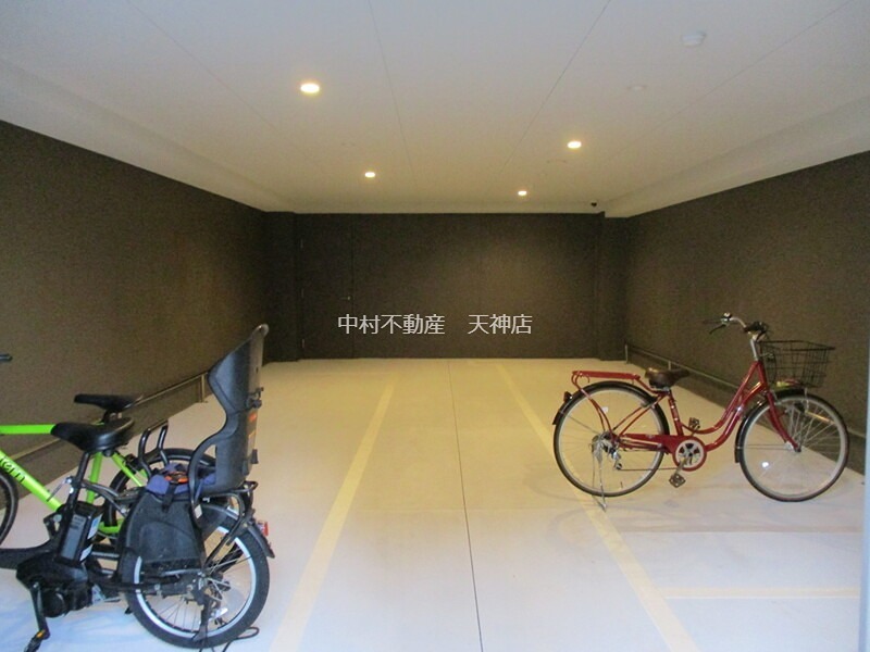 サンエクステリア24 駐車場