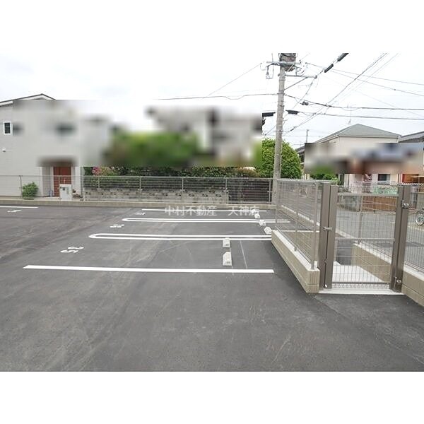 グランタイム都町 駐車場