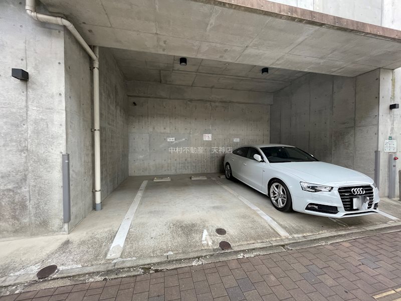 アソシアグロッツォ平尾ザ・シティ 駐車場