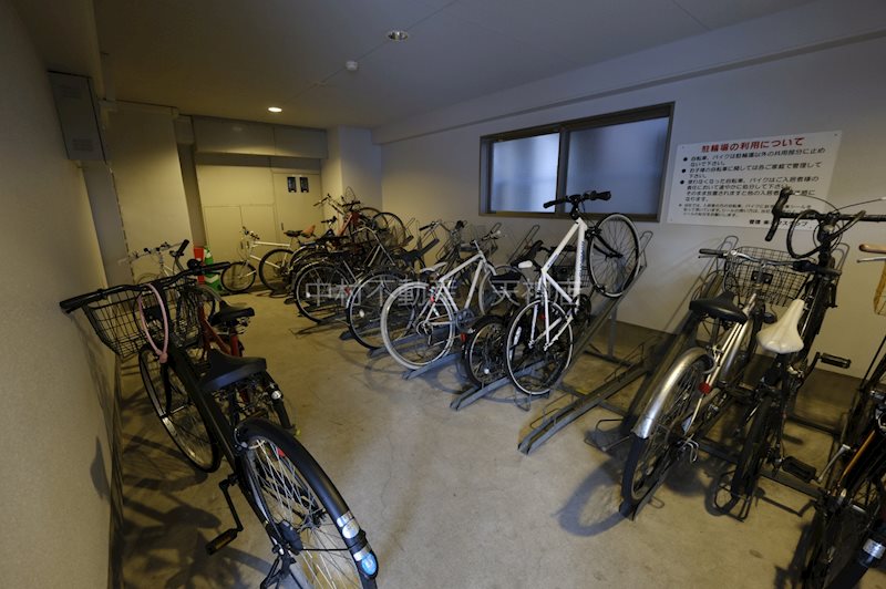 アンジェール高砂 駐車場