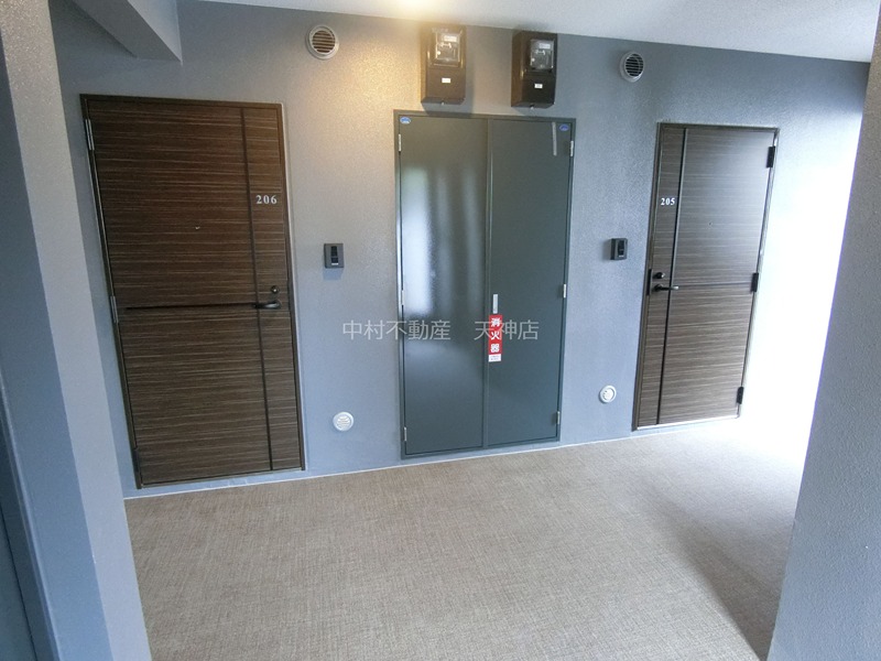 ResidenceTAKAMIYA ロビー