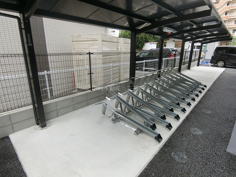ResidenceTAKAMIYA 駐車場