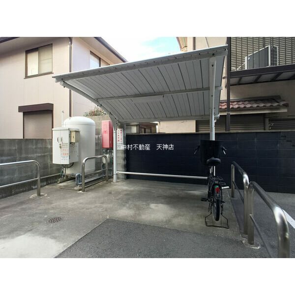 サクラノマド 駐車場