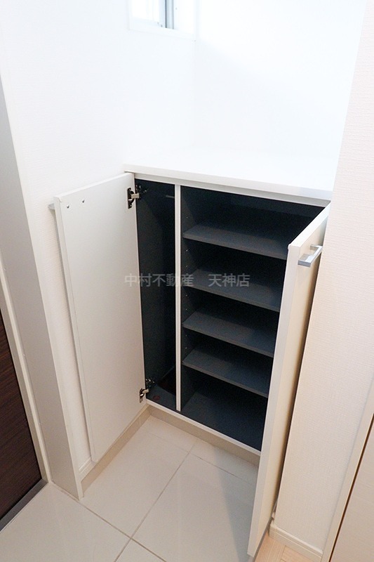 ザ シダーハウス バイ サヴォイ 収納