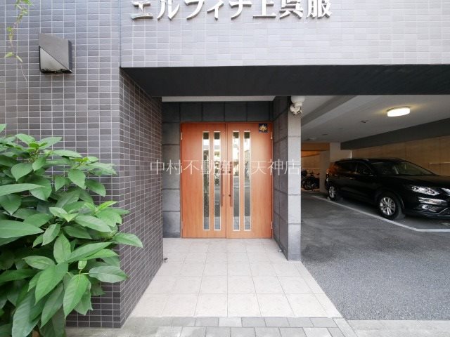 エルフィナ上呉服町 エントランス