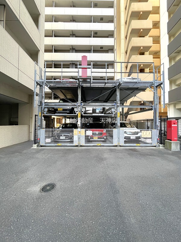 エンクレストベイ天神東Ⅲ  駐車場