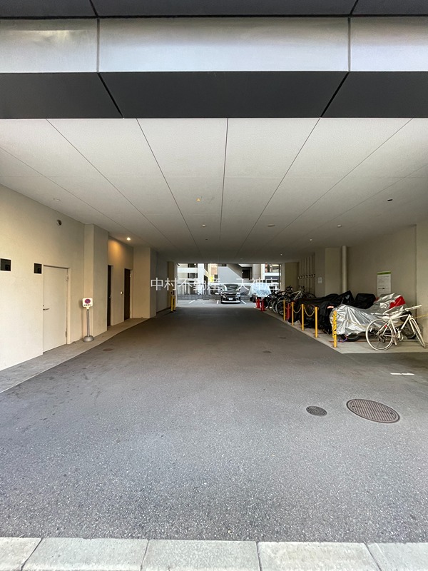 エンクレストベイ天神東Ⅲ  駐車場