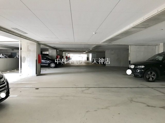 リングローブ 駐車場