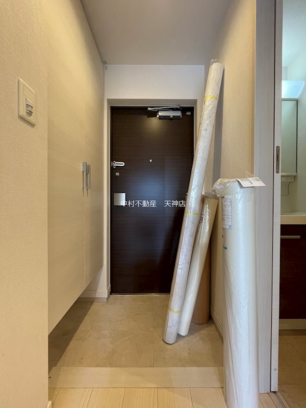 ドゥーエ赤坂 玄関