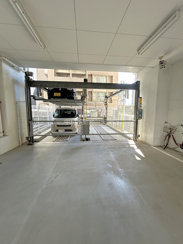 カーサエンペサール 駐車場