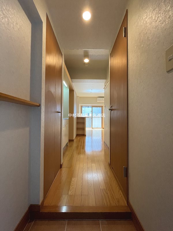 エンクレスト舞鶴 玄関
