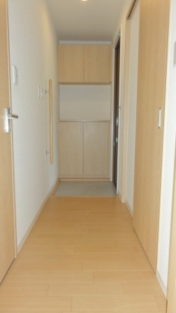 プラースドゥプラージュⅢ 玄関