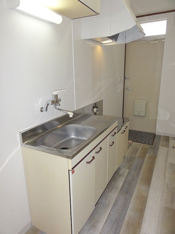 フローラ谷塚 キッチン