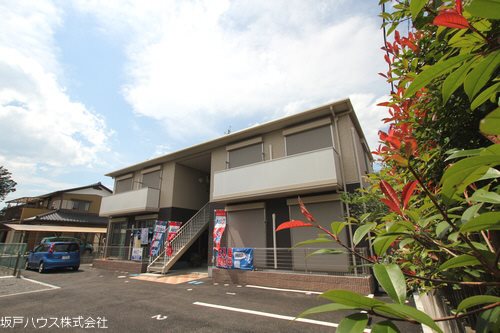 イルボーログランデ 駐車場