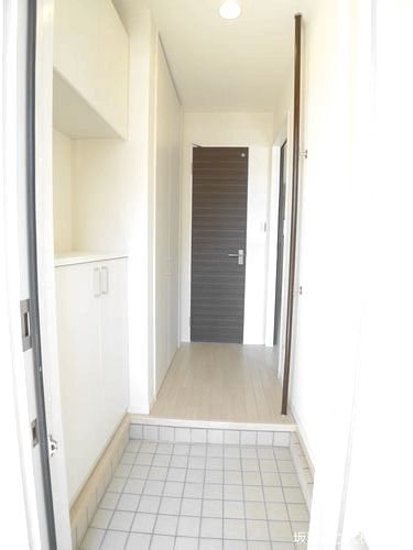 レユシールC 玄関