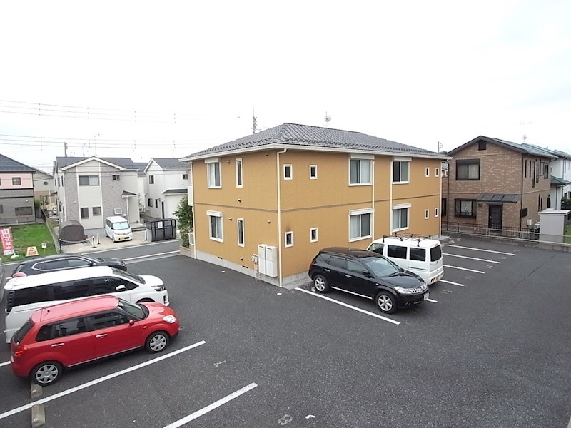 グローリエＡ 駐車場