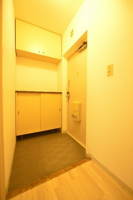 千葉県船橋市海神町南１丁目 玄関