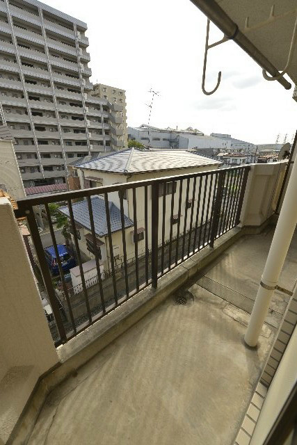 千葉県船橋市海神町南１丁目 ベランダ