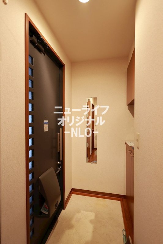 ドミールエビナ参番館 玄関