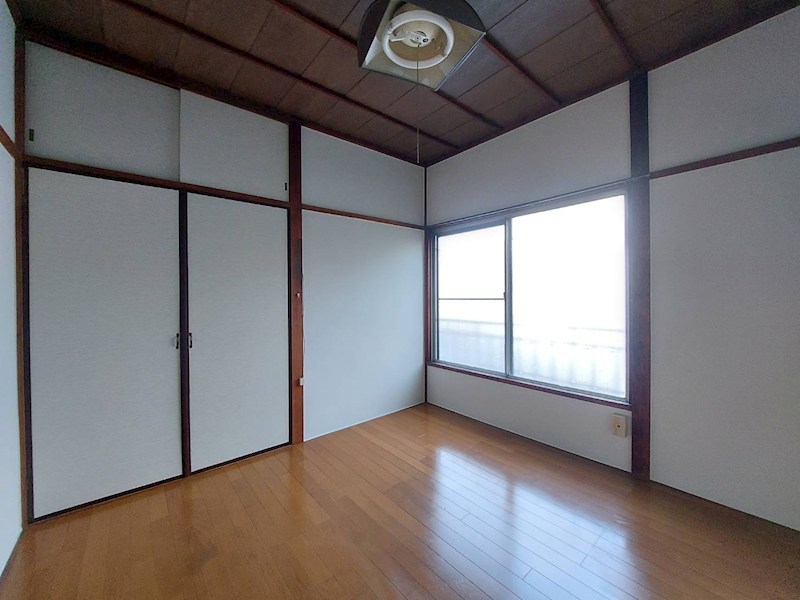 鶴岡荘 その他