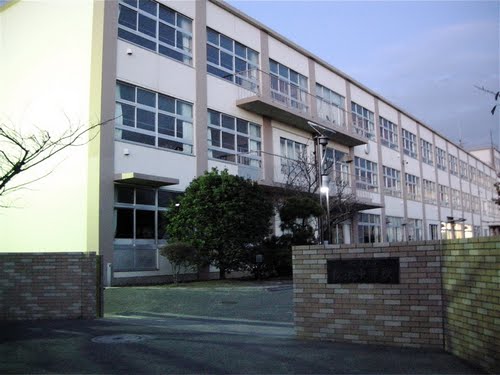 ロイヤルパレス湘南 中学校