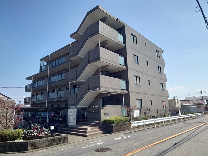 カサベルデヴィラ 外観