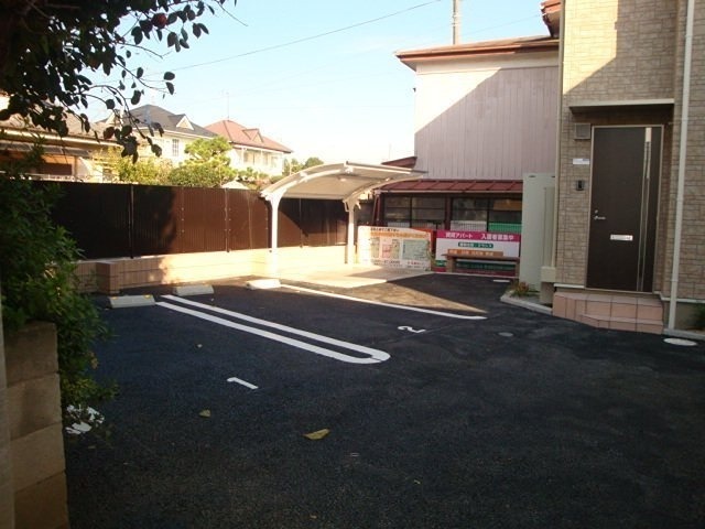クラシス 駐車場