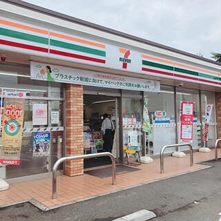 グランシャリオ コンビニ
