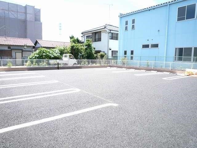 モーダパラッツォ 駐車場