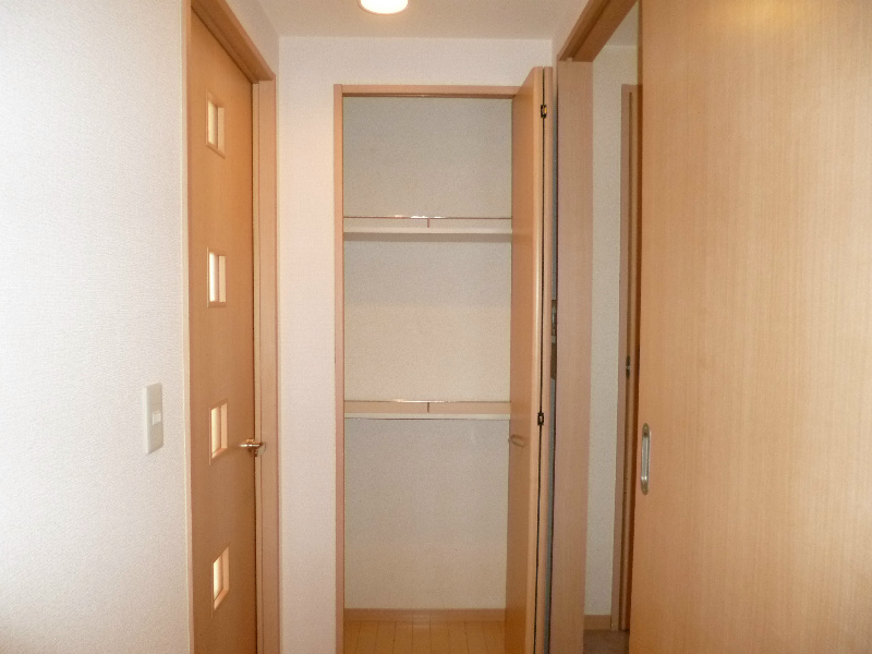 ハイツジュネス 収納