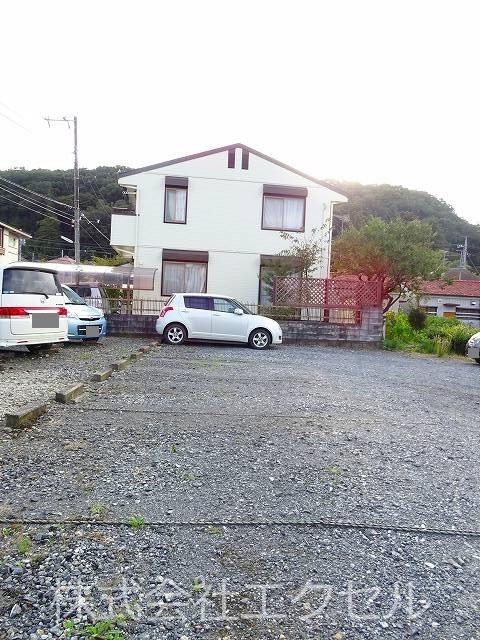 グリーンアベニュー 駐車場