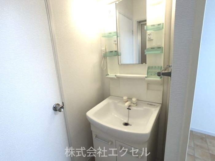 サンパレストミタ 洗面所