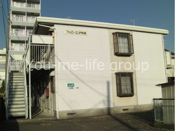 ファミーユ伊勢原 102号室 外観