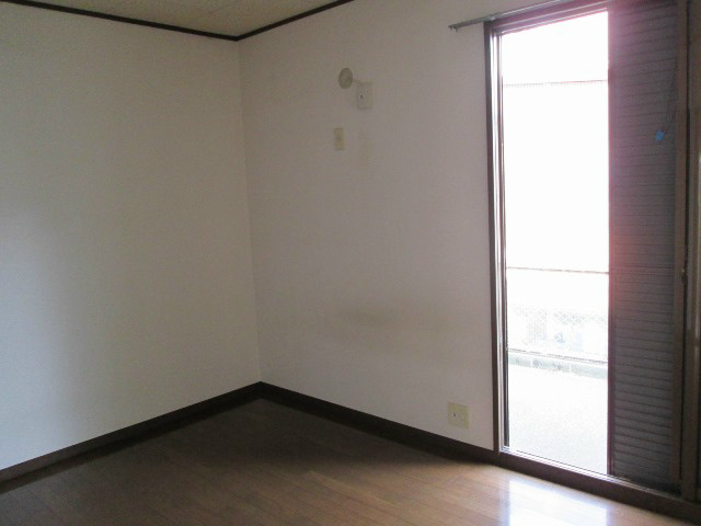 ファミーユ伊勢原 リビング