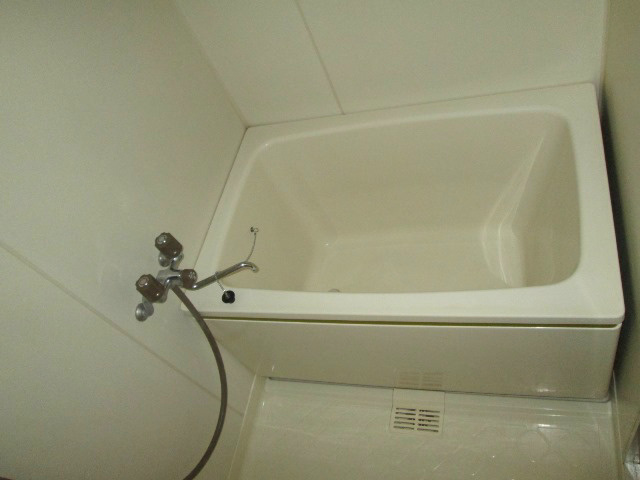 ファミーユ伊勢原 風呂画像