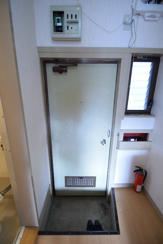 レモンハイツ 玄関