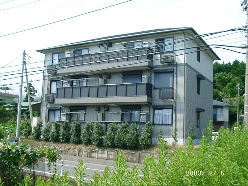 ファミールA 301号室 外観