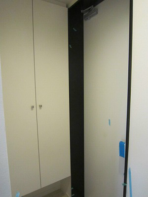 フローラ紀秀 玄関