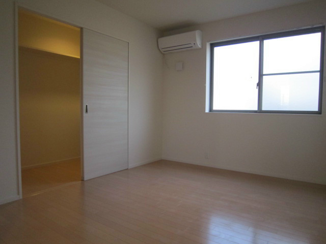 フローラ紀秀 ベッドルーム