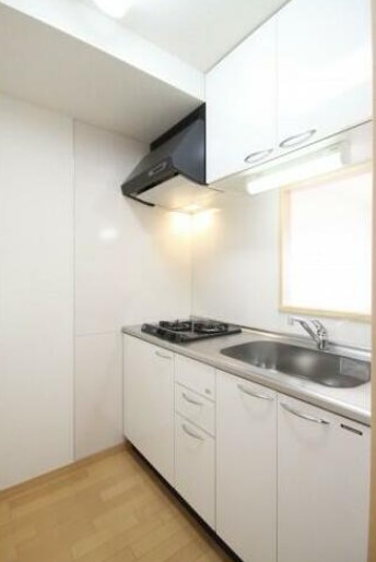 エバーグリーン キッチン