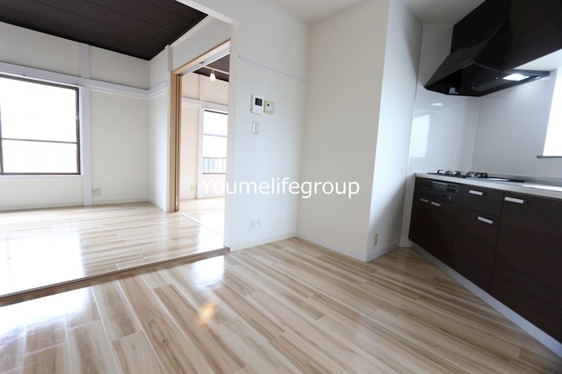 フィールド中田 リビング