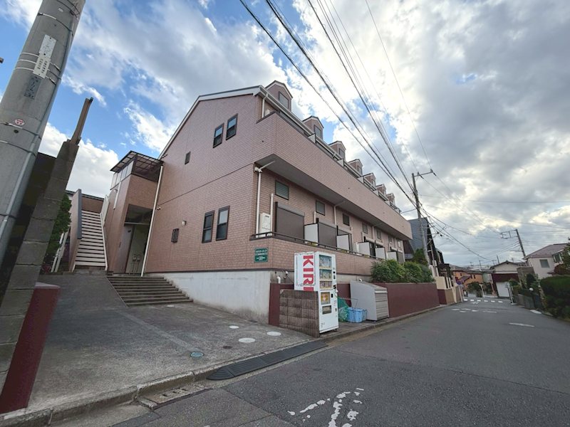 ラズベリーリーフ 203号室 外観