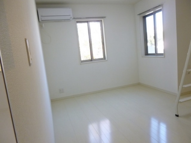 ソレイユ藤沢  リビング