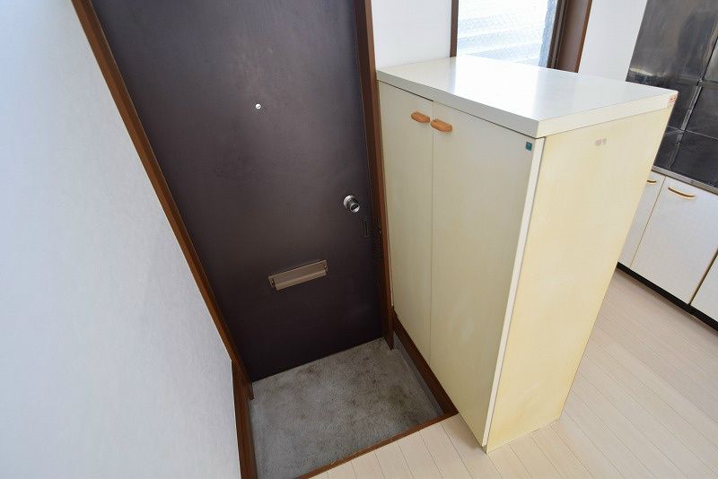 サンフラワーN 玄関