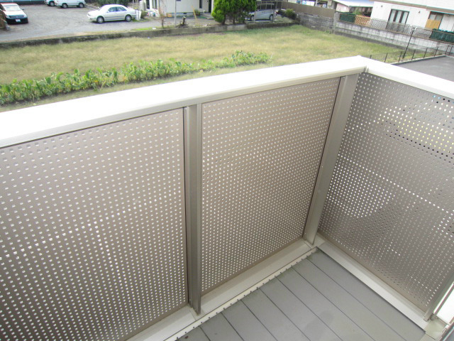 メゾン　ド　コンフォール ベランダ