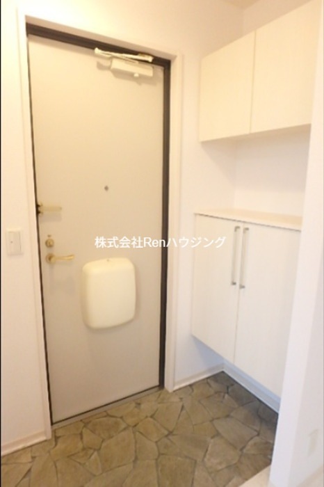 グランパルク 玄関