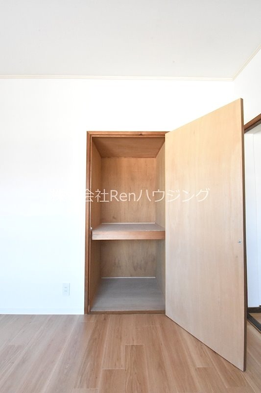 メナーハイツ藍 収納