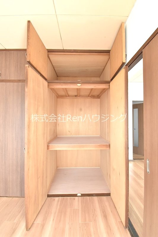 メナーハイツ藍 収納